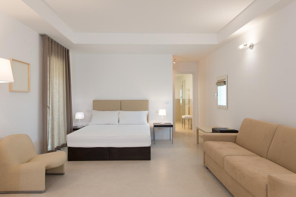 Le Bifore Charming House Lecce Exteriör bild