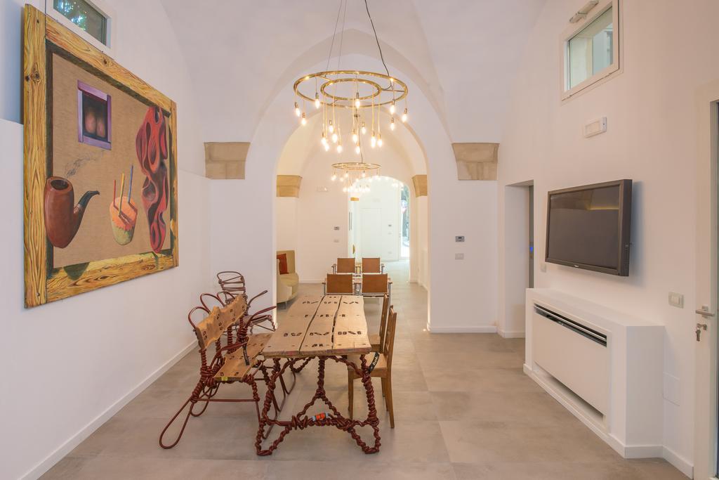 Le Bifore Charming House Lecce Exteriör bild